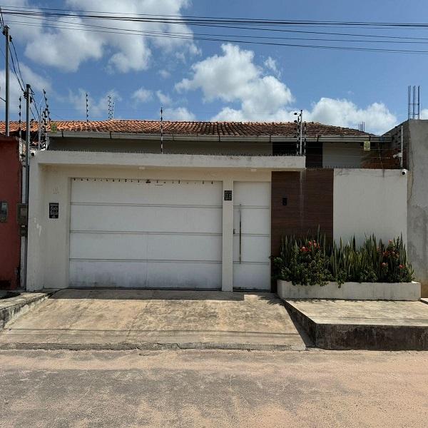 CASA - SALLES JARDINS - CASTANHAL/PA